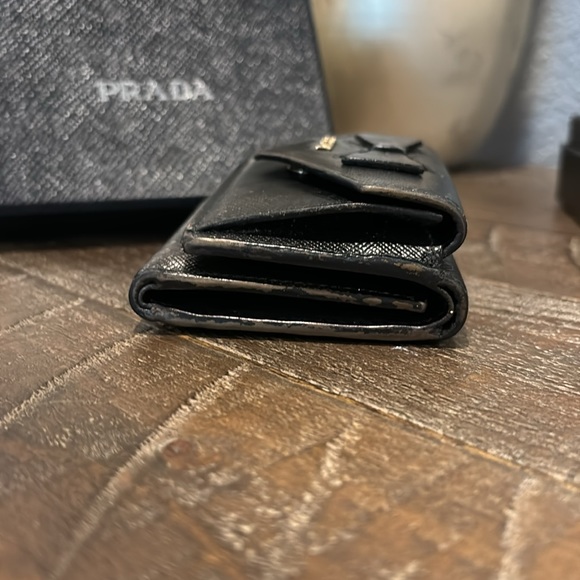 Prada trifold wallet. RARE. In excellent condition. Metallic silver and gold blk - Picture 5 of 11